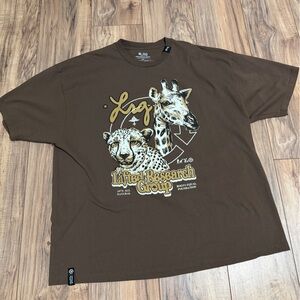 LRG Brown Graphic T-Shirt with Giraffe & Leopard. Size 3XL